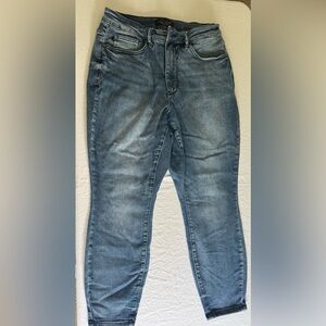 Judy Blue women’s jeans skinny fit stretchy denim capris size 14